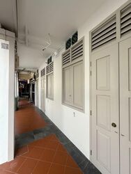 Rowell Road (D8), Retail #575680181